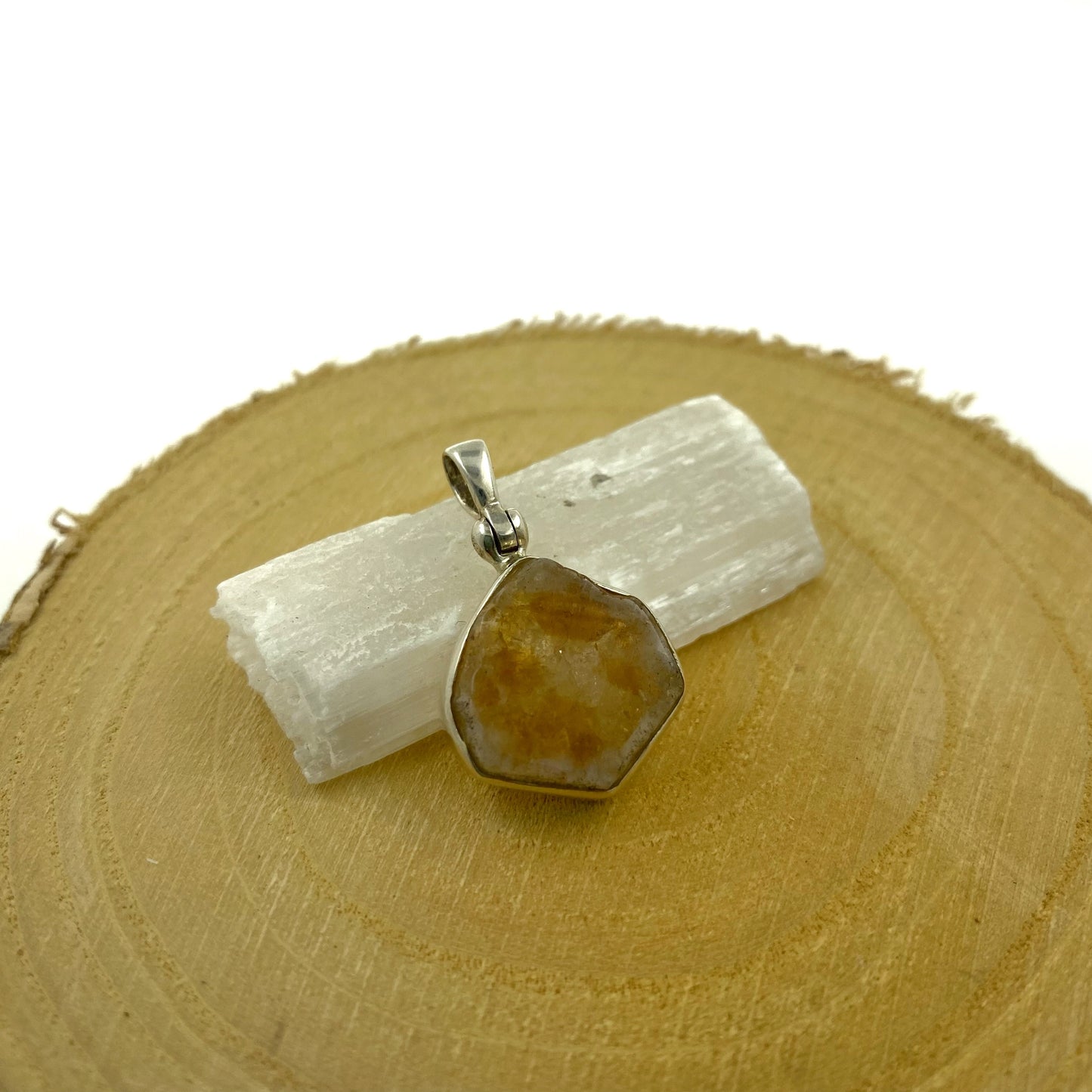 colgante citrino natural plata
