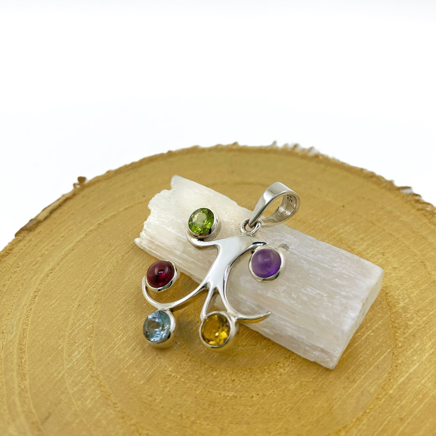 Colgante Árbol de la Vida en plata de ley con Amatista, Citrino, Topacio Azul, Granate y Olivino naturales